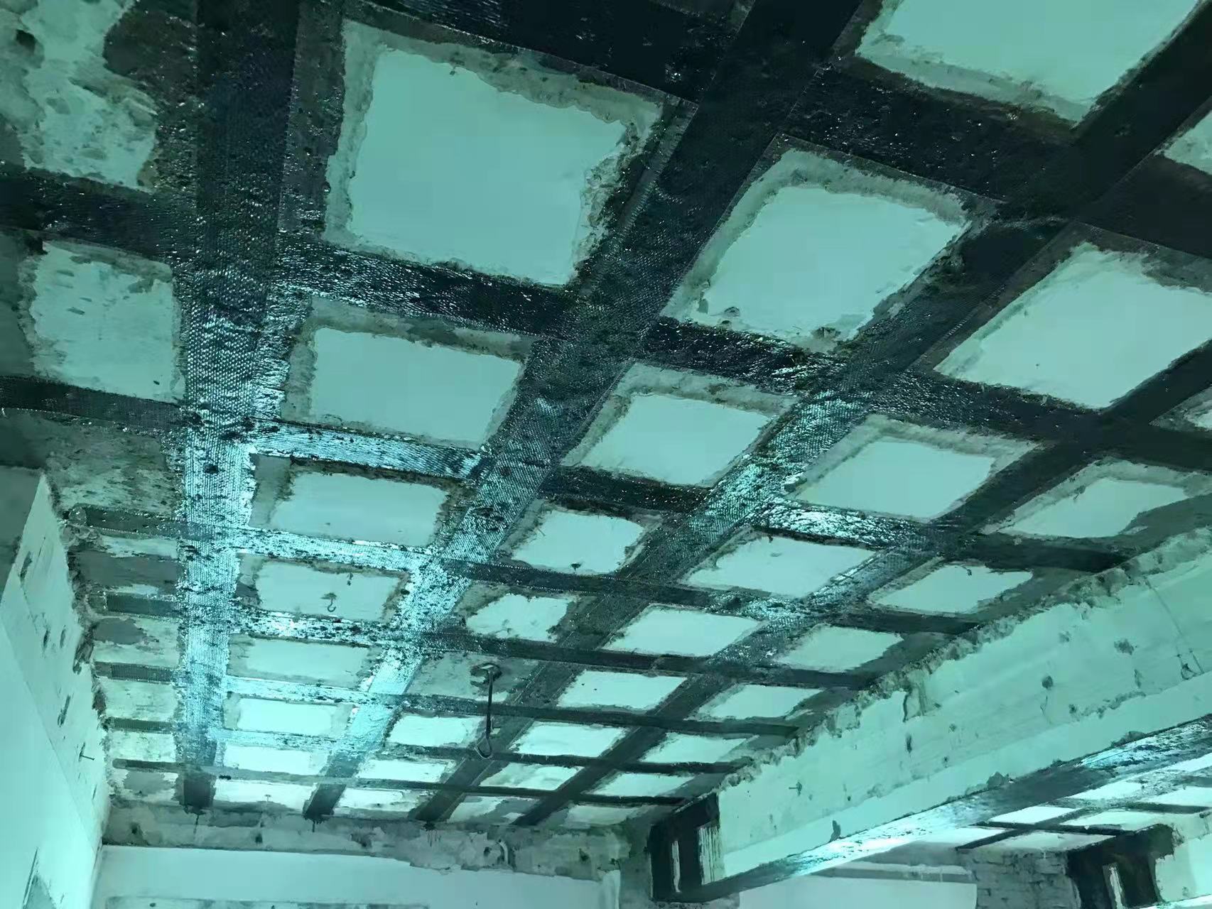 南漳粘碳纤维布施工工艺